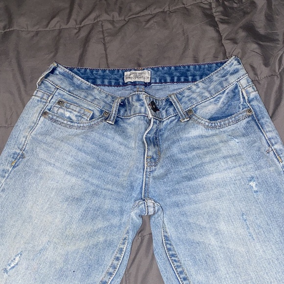 Women’s Aeropostale capri jeans size 1/2 - Picture 2 of 6